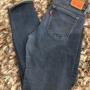 Levi’s Ankle Cropped Stretchy Skinny size 29